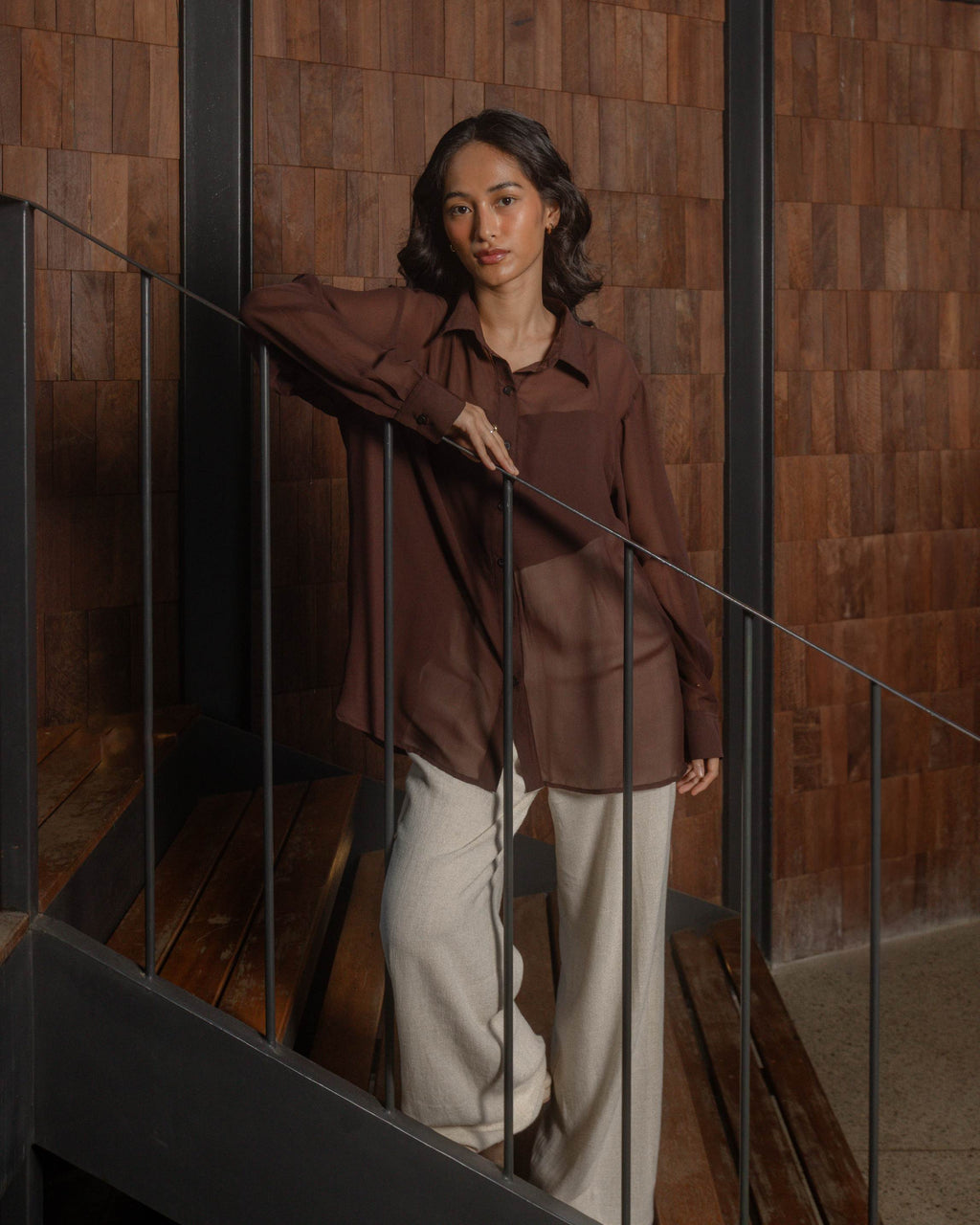 Aire Shirt in Dark Brown