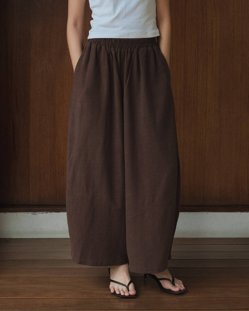 Sora Pants in Dark Brown