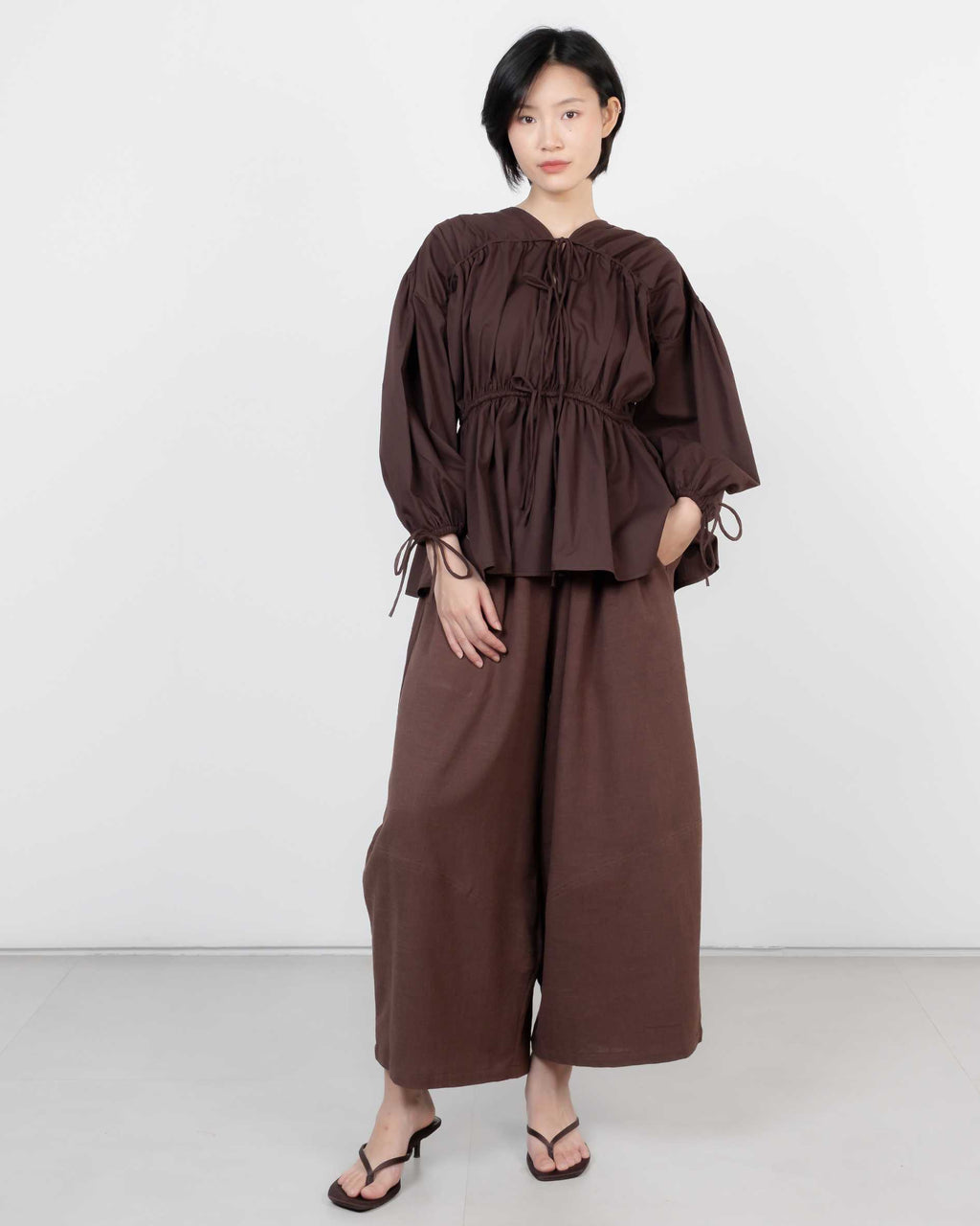 Shea Top In Brown