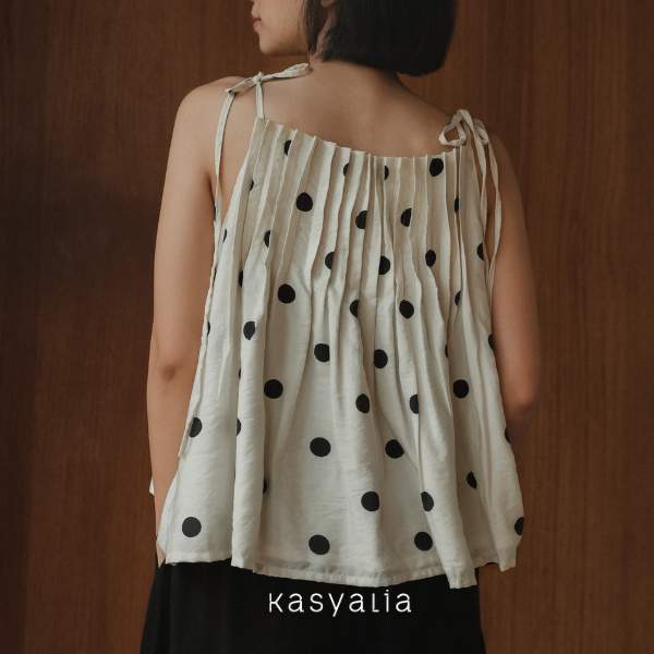 Kasyalia - Lumi Pleated Top